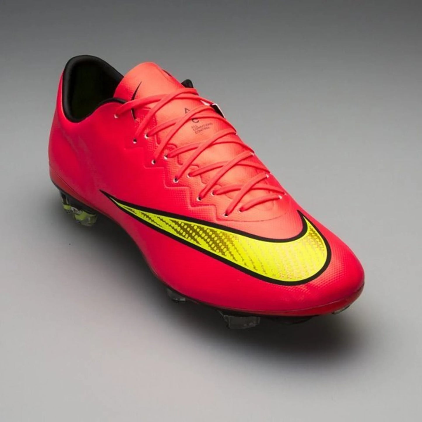 Nike Mercurial Vapor X Hyper Punch